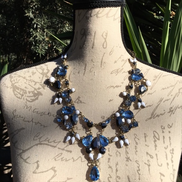 New! Blue/White Statement Necklace - Picture 3 of 5